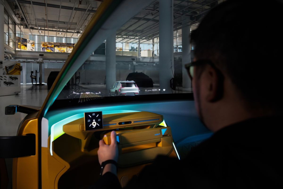 Distance Kia Meta Tourismo HUD